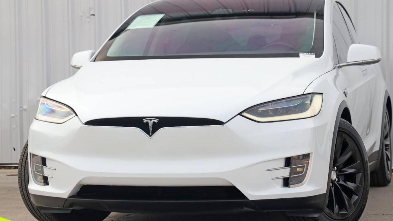 TESLA MODEL X 2018 5YJXCBE24JF090588 image